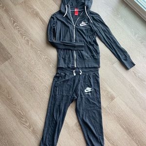Nike Sweatsuit